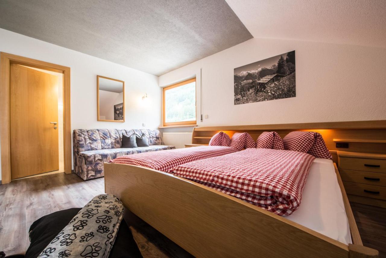 Hotel Sonja Cadipietra Eksteriør bilde