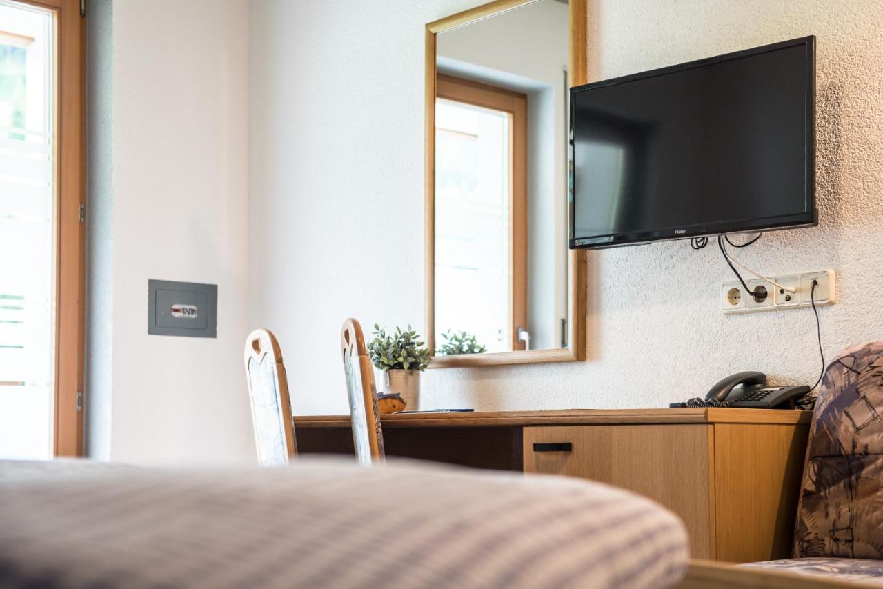 Hotel Sonja Cadipietra Eksteriør bilde